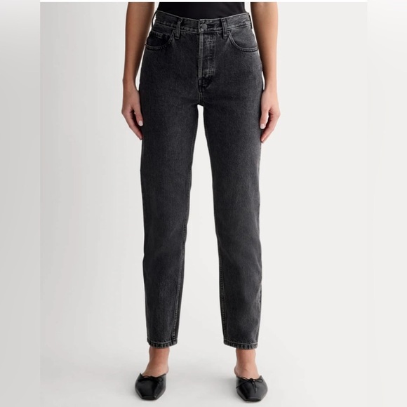 Everlane Denim - Everlane The Curvy 90s Cheeky Straight Jeans